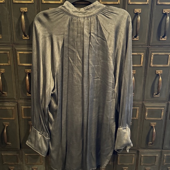 XCVI Shirt - Picture 6 of 6